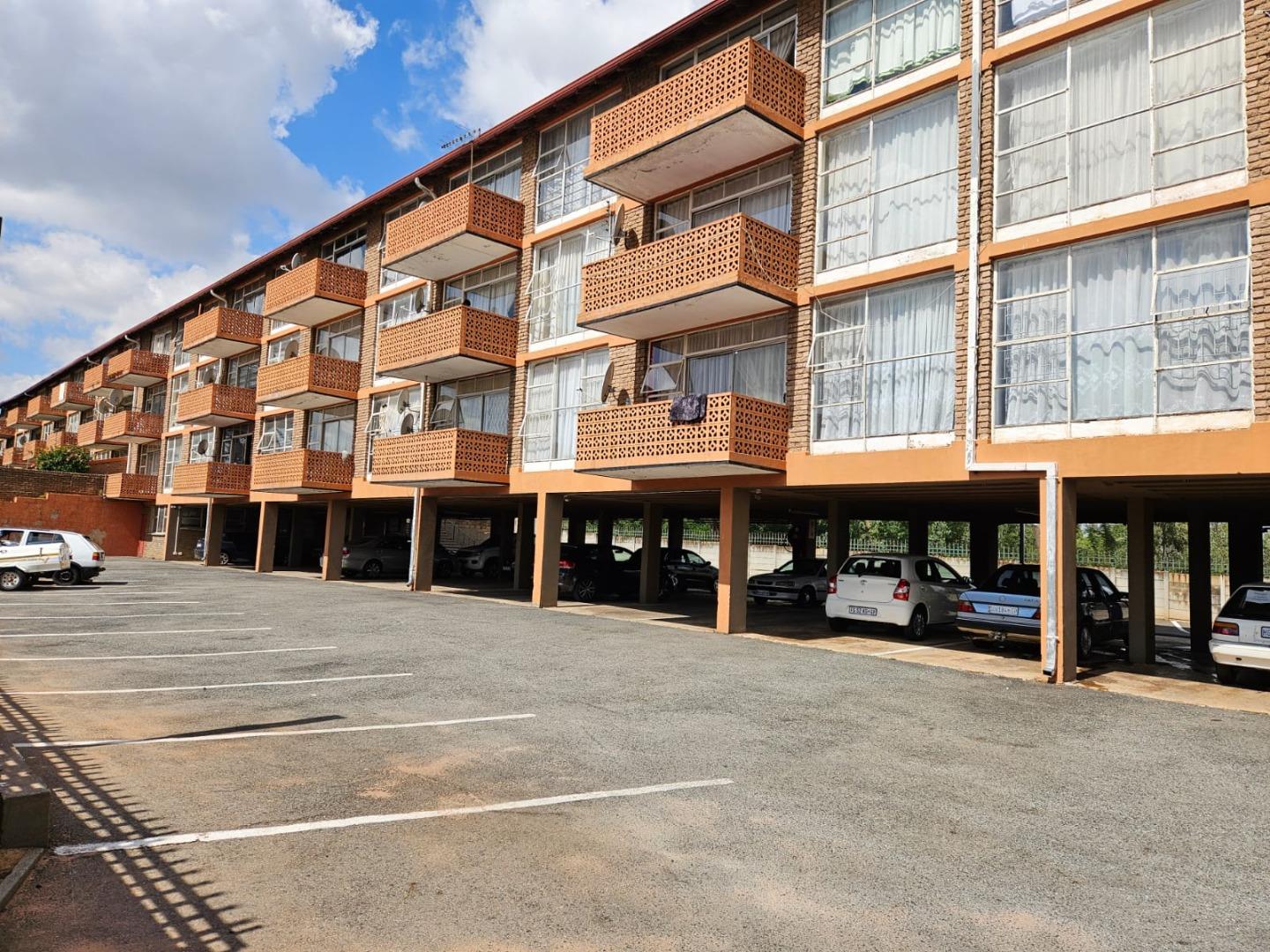 2 Bedroom Apartment / flat for sale in Florida 29 Ss Katherine Court