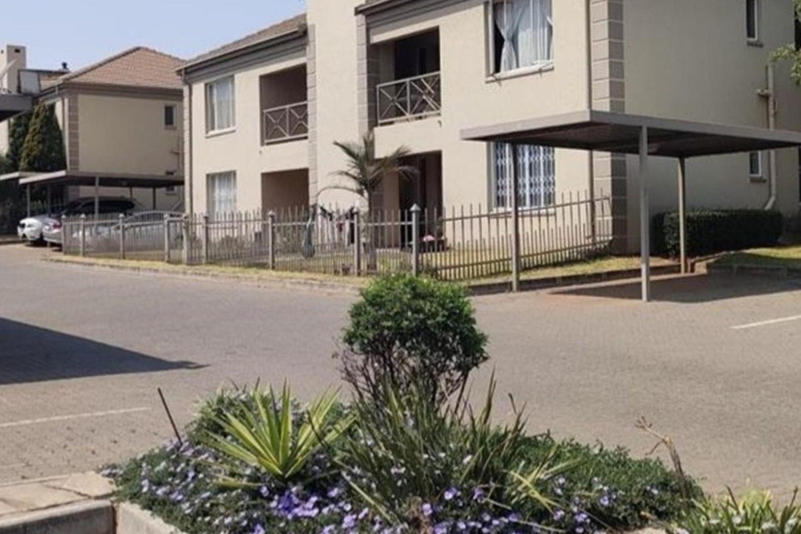 2 Bedroom Townhouse for sale in Oriel 2 Bedfordview Terrace, 48