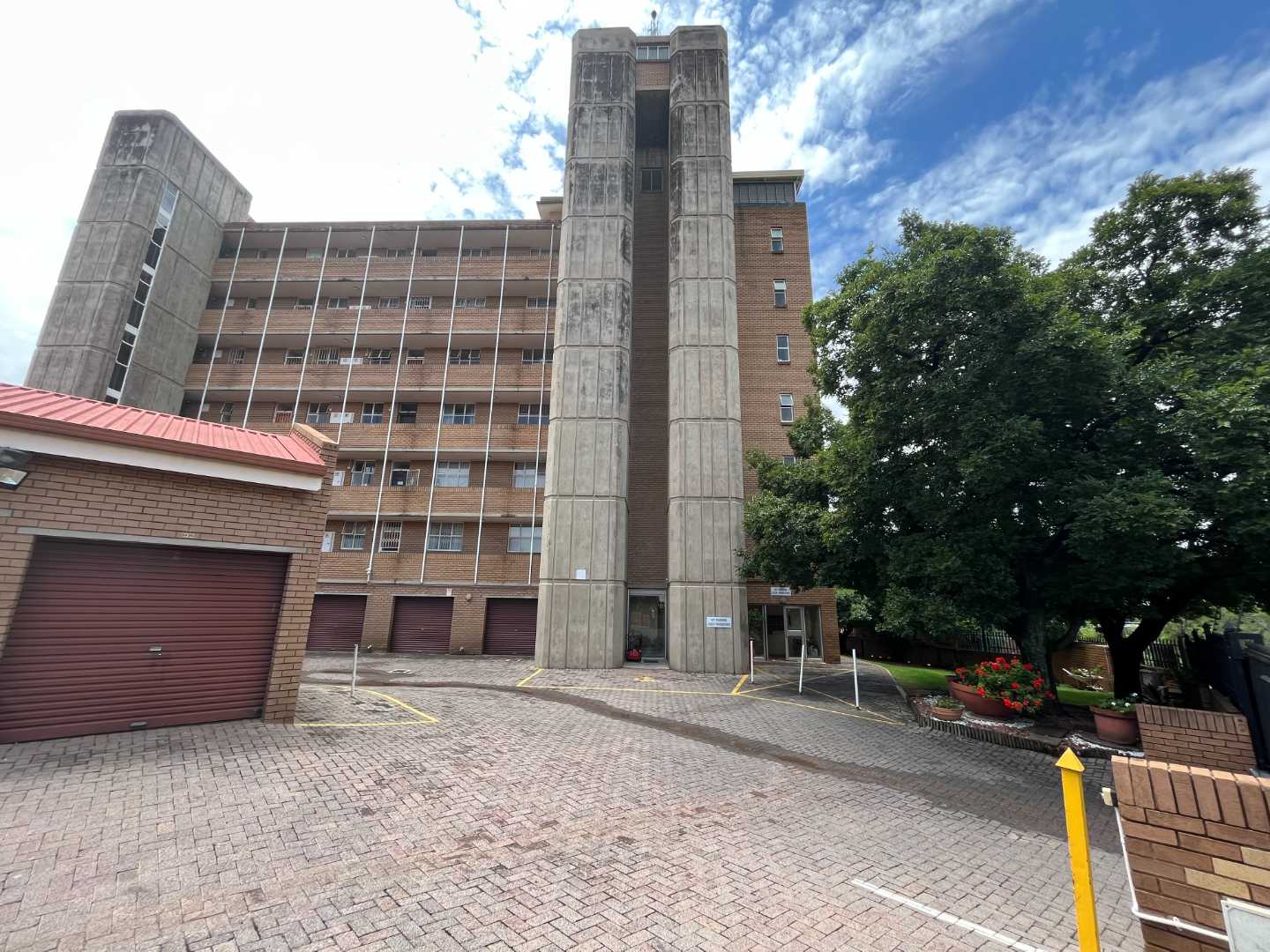 2 Bedroom Apartment / flat to rent in Constantia Park P24114297853