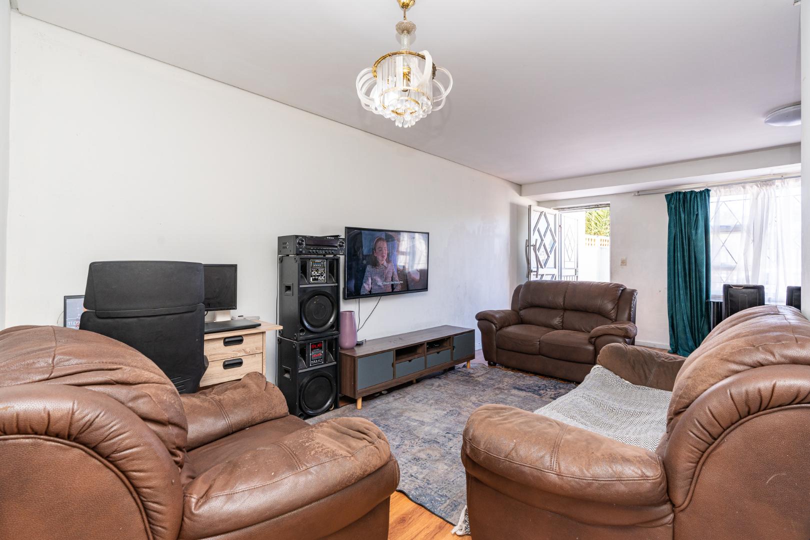 Brooklyn, Milnerton Property Property and houses for sale in Brooklyn