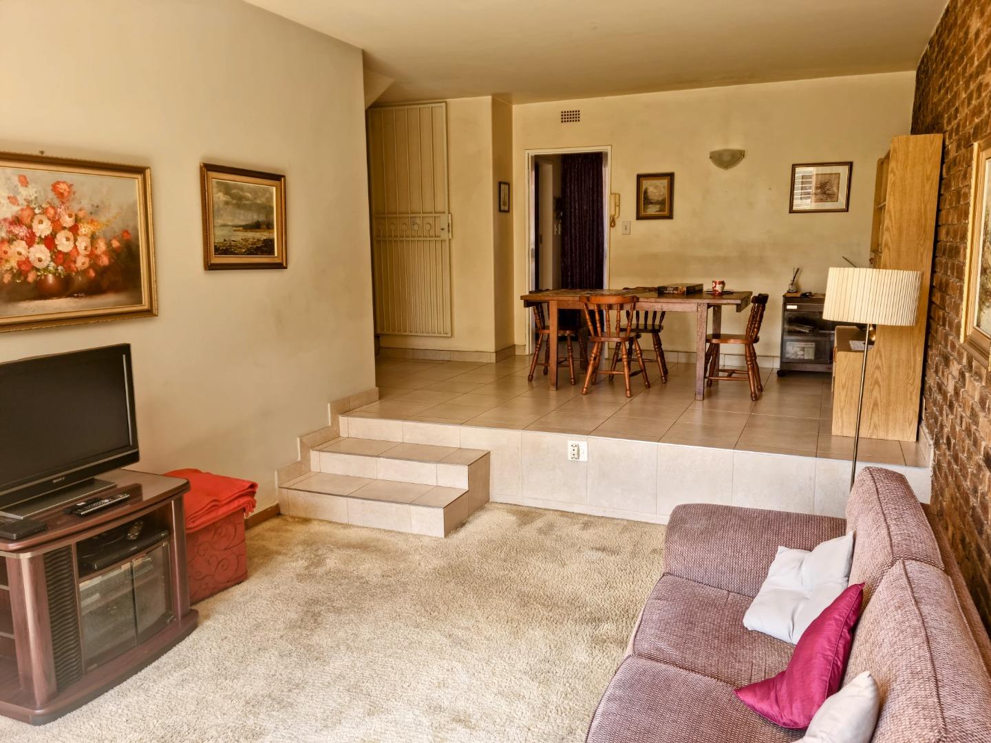 4 Bedroom Townhouse for sale in Fairland 43 Johannes Street P24