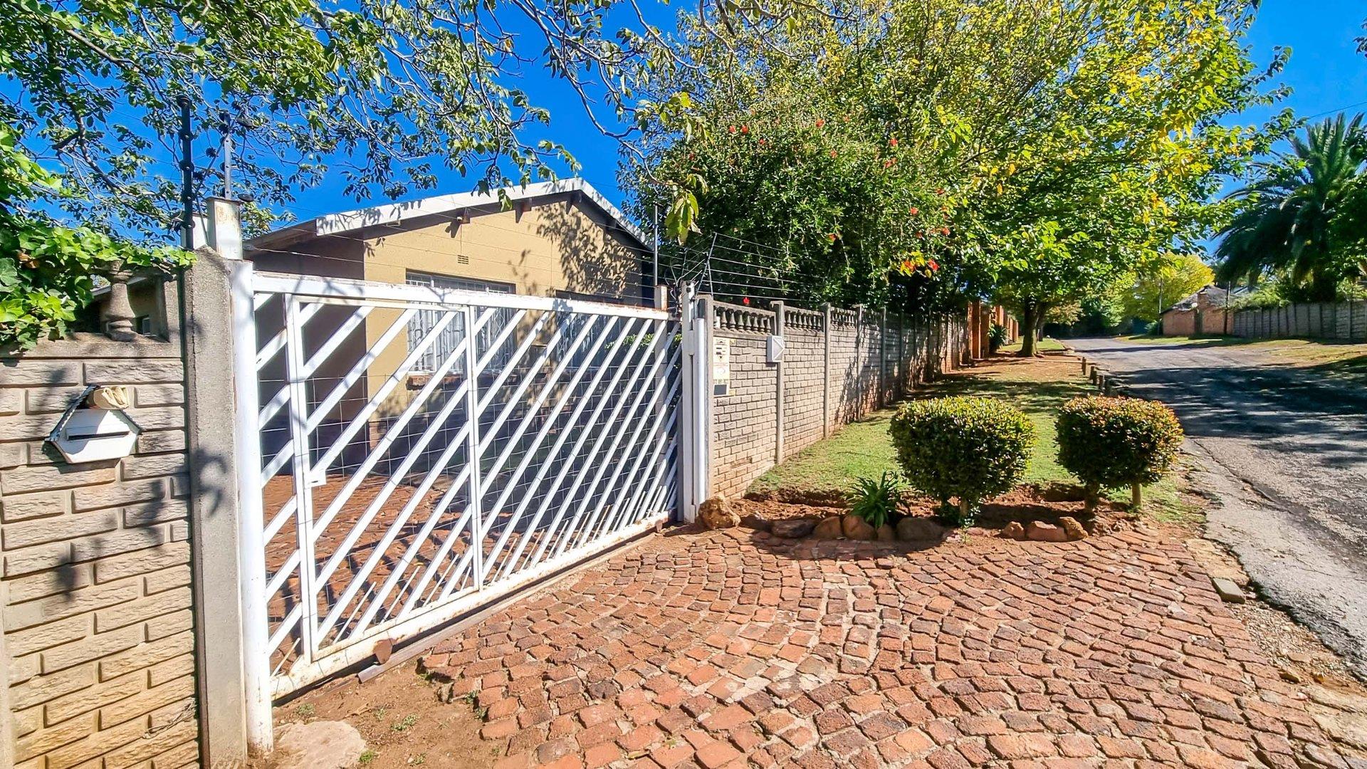 3 Bedroom House for sale in Marlands 4 Matus Street P24114299713