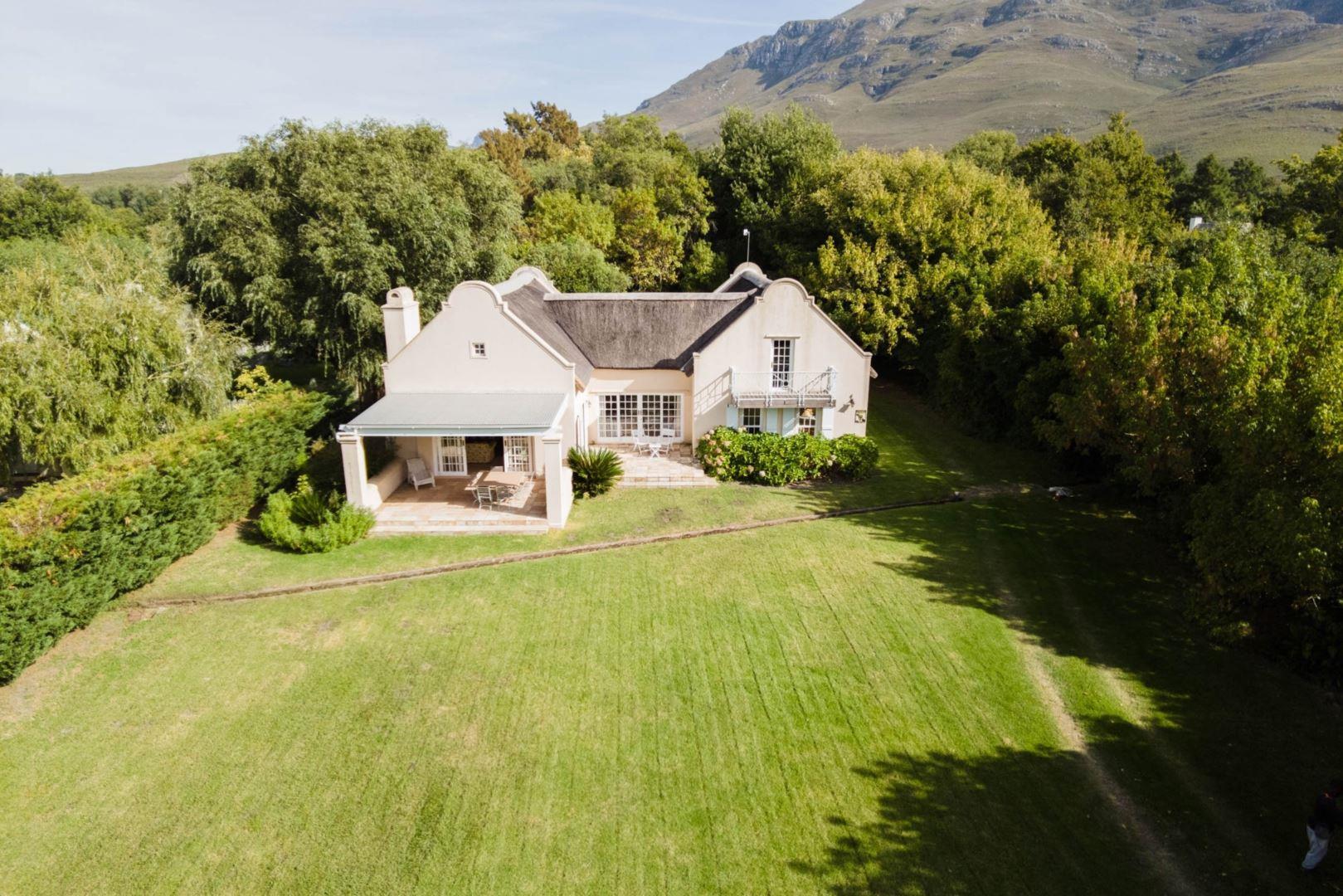 4 Bedroom House for sale in Greyton 52 Vlei Street P24114300109