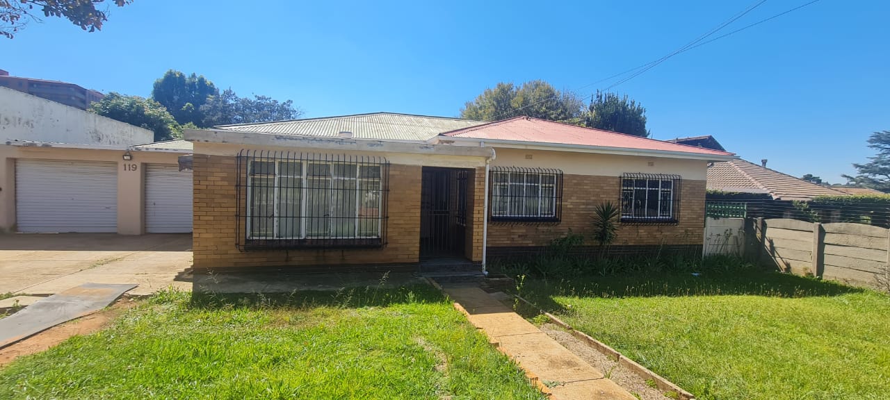 3 Bedroom House for sale in Selwyn 119 Honeyball Avenue P24114301740