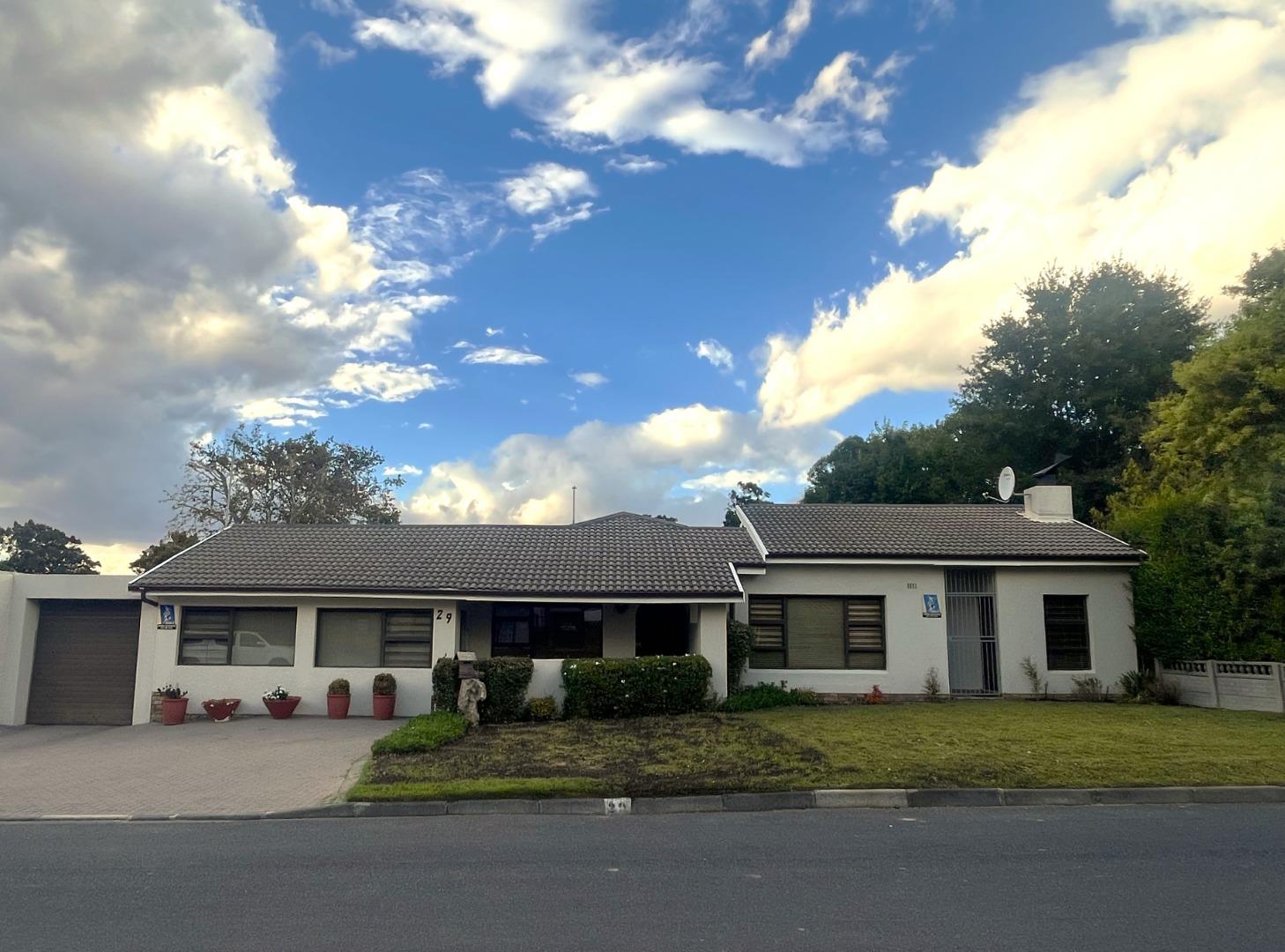 Oakglen Property Property and houses for sale in Oakglen Property24