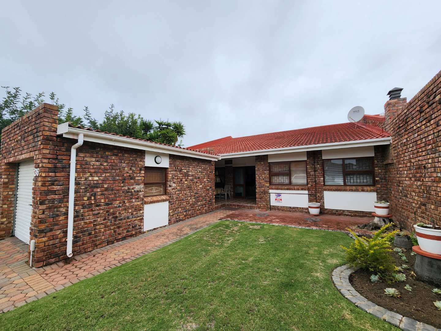 3 Bedroom House for sale in Hartenbos Central 136 Status Drive P24