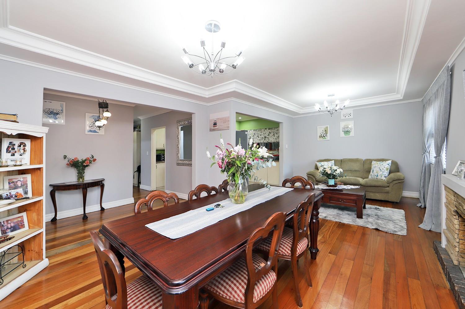 3 Bedroom House for sale in Lansdowne 19 Warbreck Road P24114305165