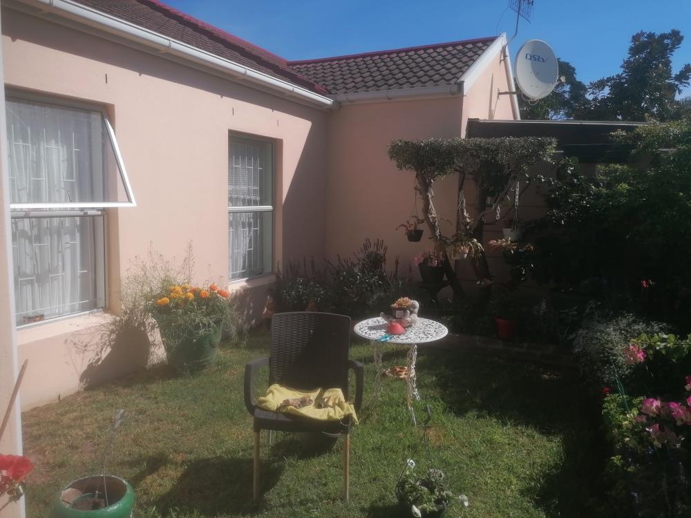 Plumstead Property Townhouses to rent in Plumstead