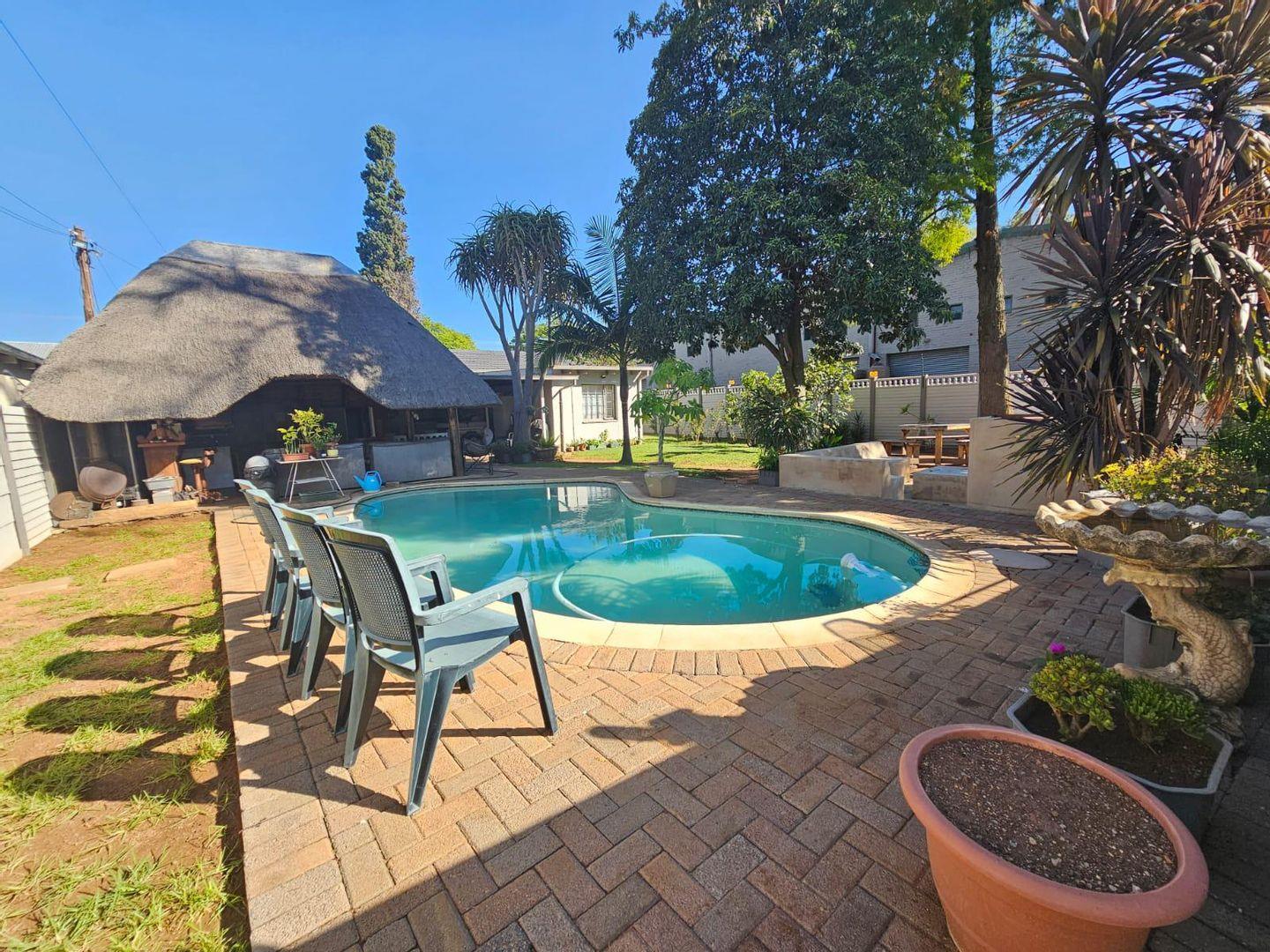 4 Bedroom House for sale in Silverton P24114306249