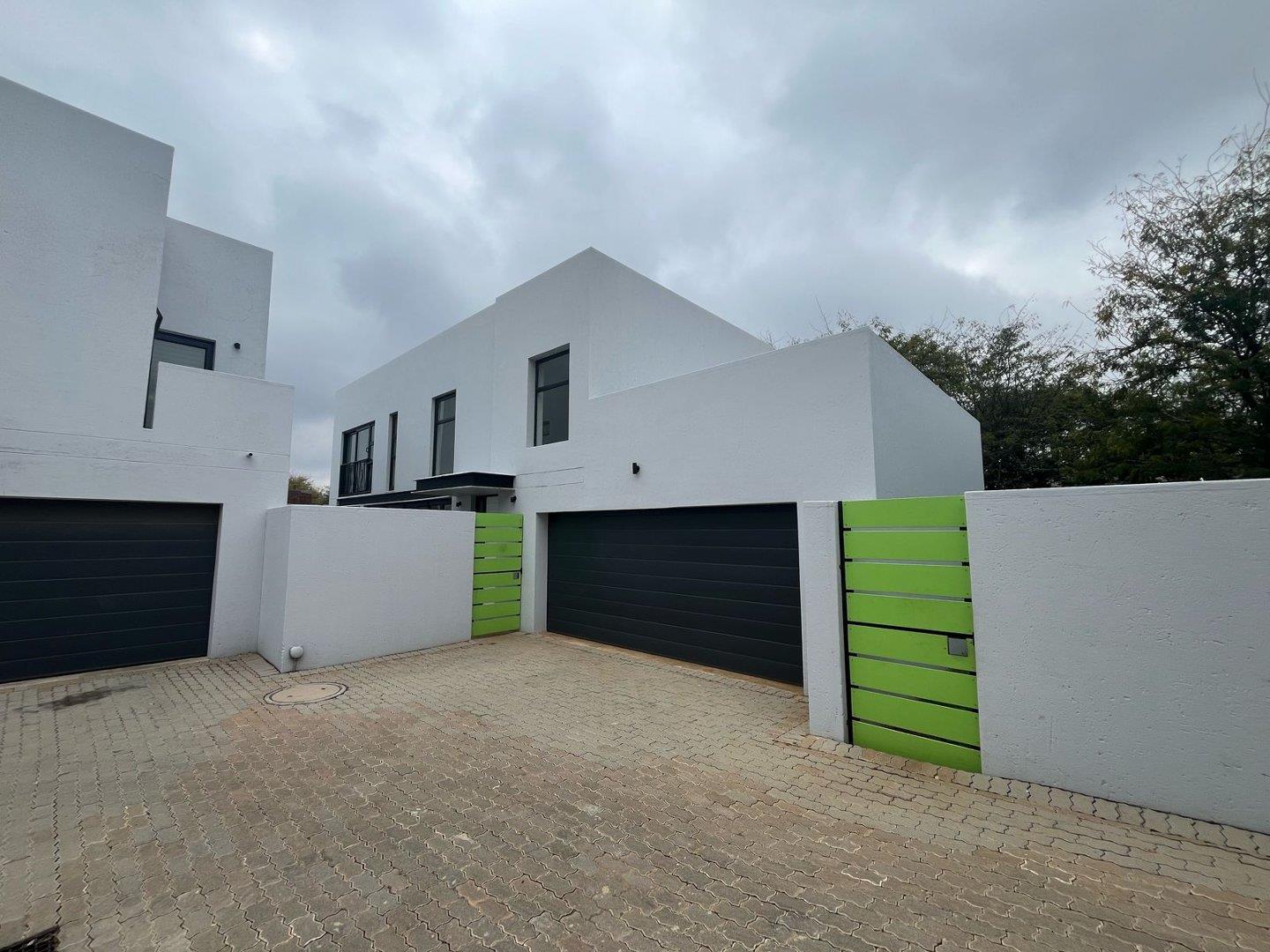 3 Bedroom House for sale in Edenvale Central P24114250428