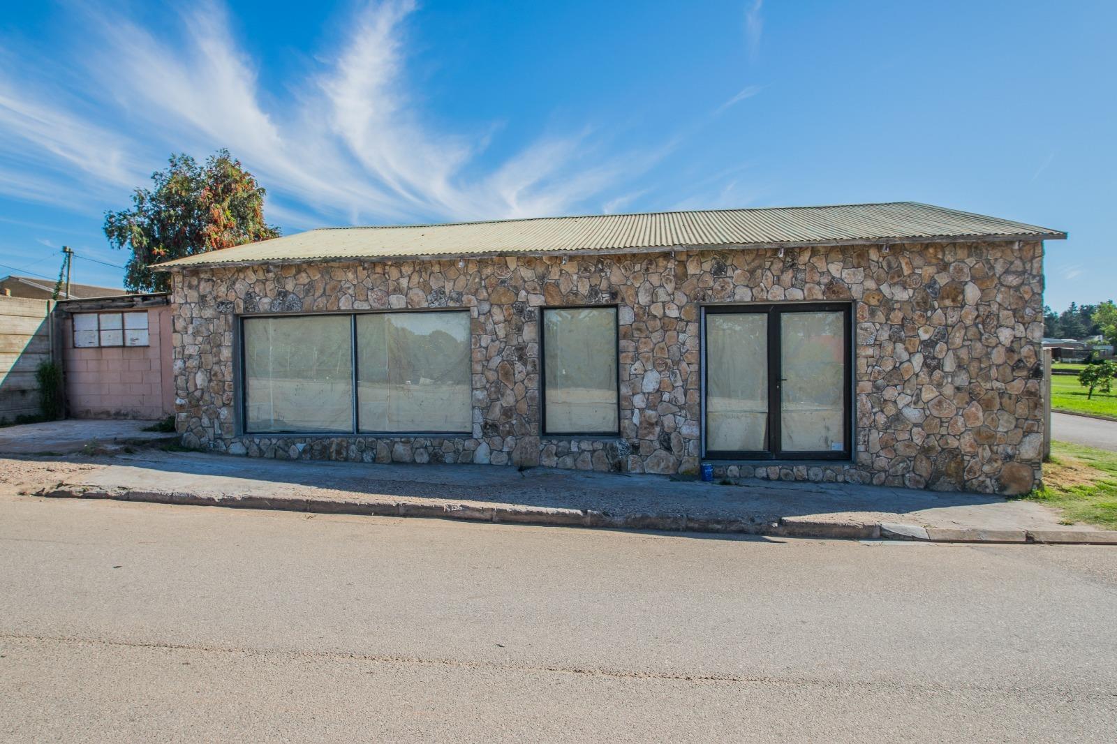 Commercial property for sale in Albertinia P24114307002