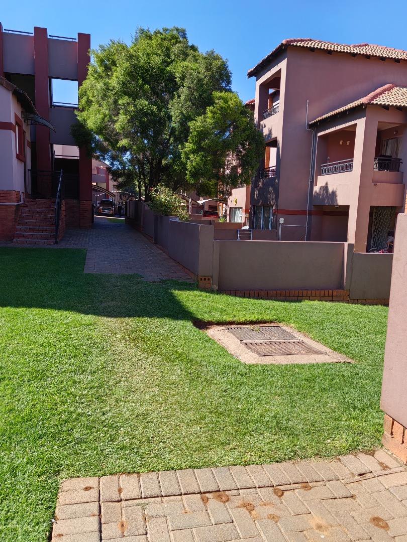 2 Bedroom Apartment / flat for sale in Castleview Stone Arche, 67