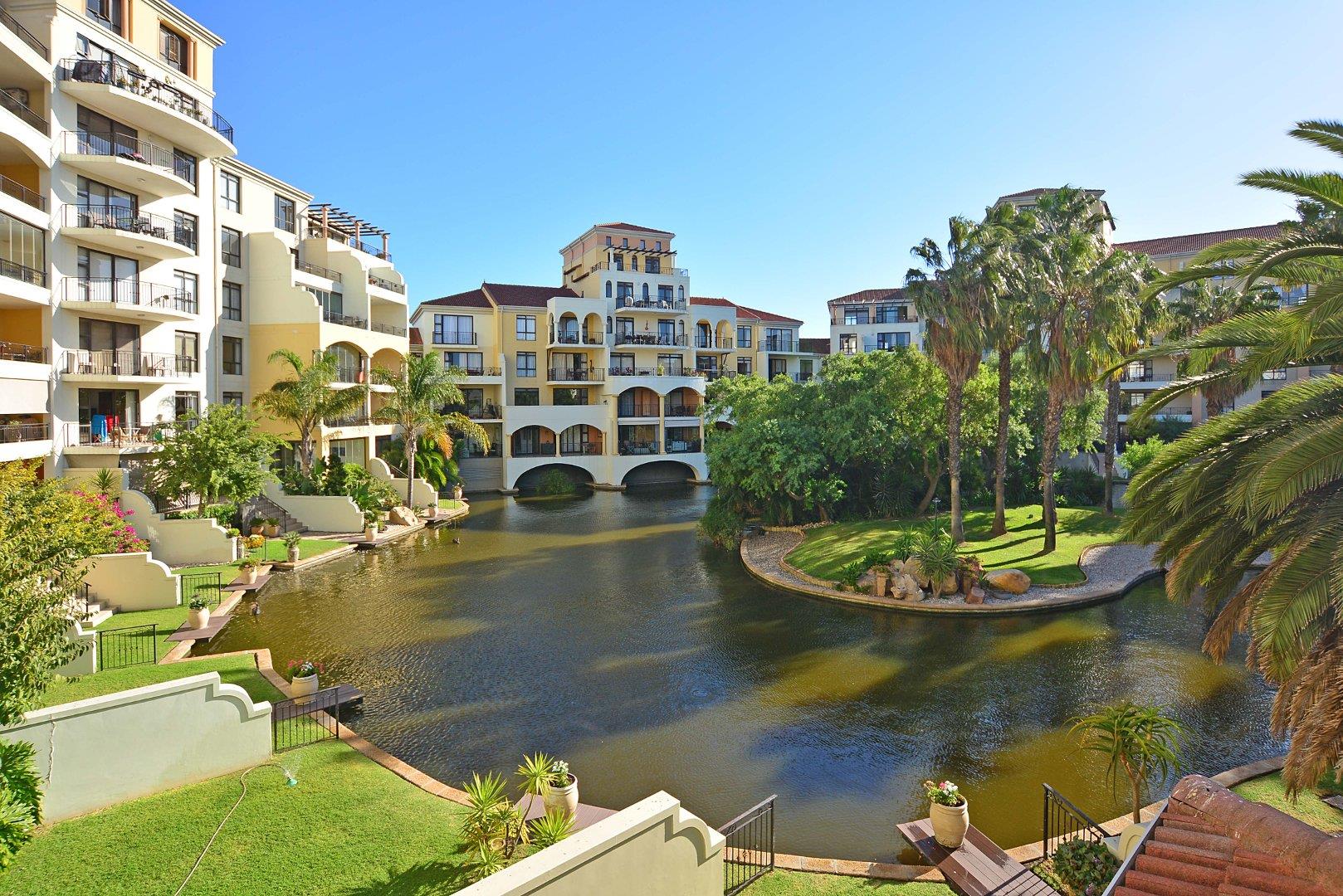 2 Bedroom Apartment / flat for sale in Century City P24114307625