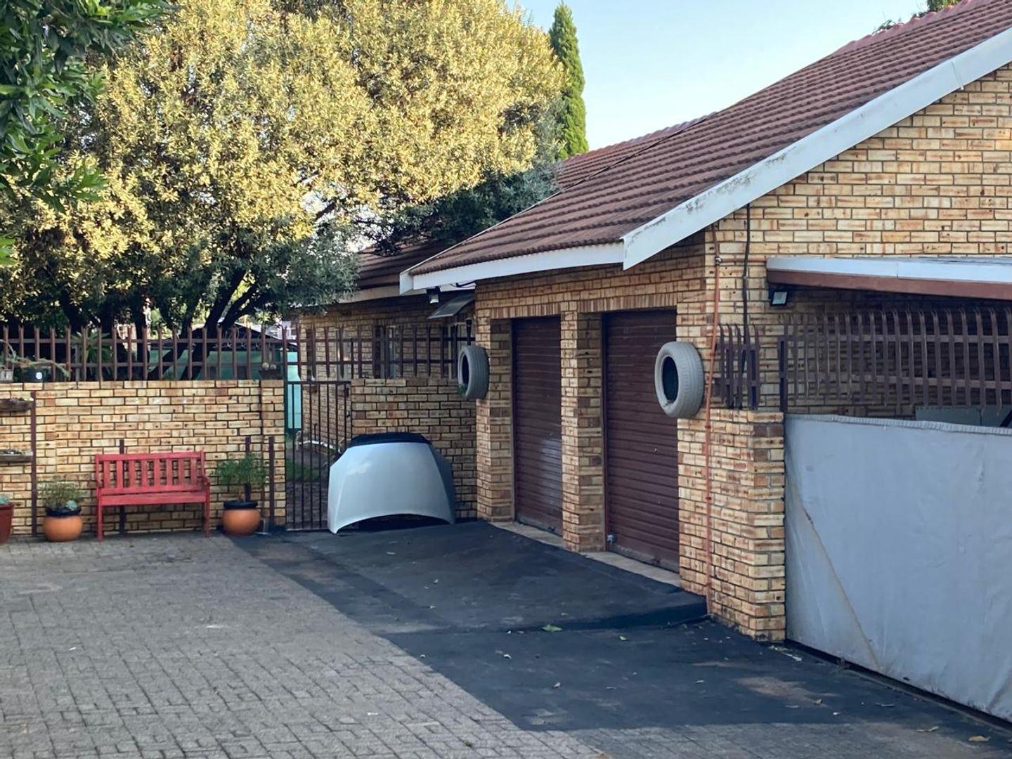 3 Bedroom House for sale in Bodorp P24114147646