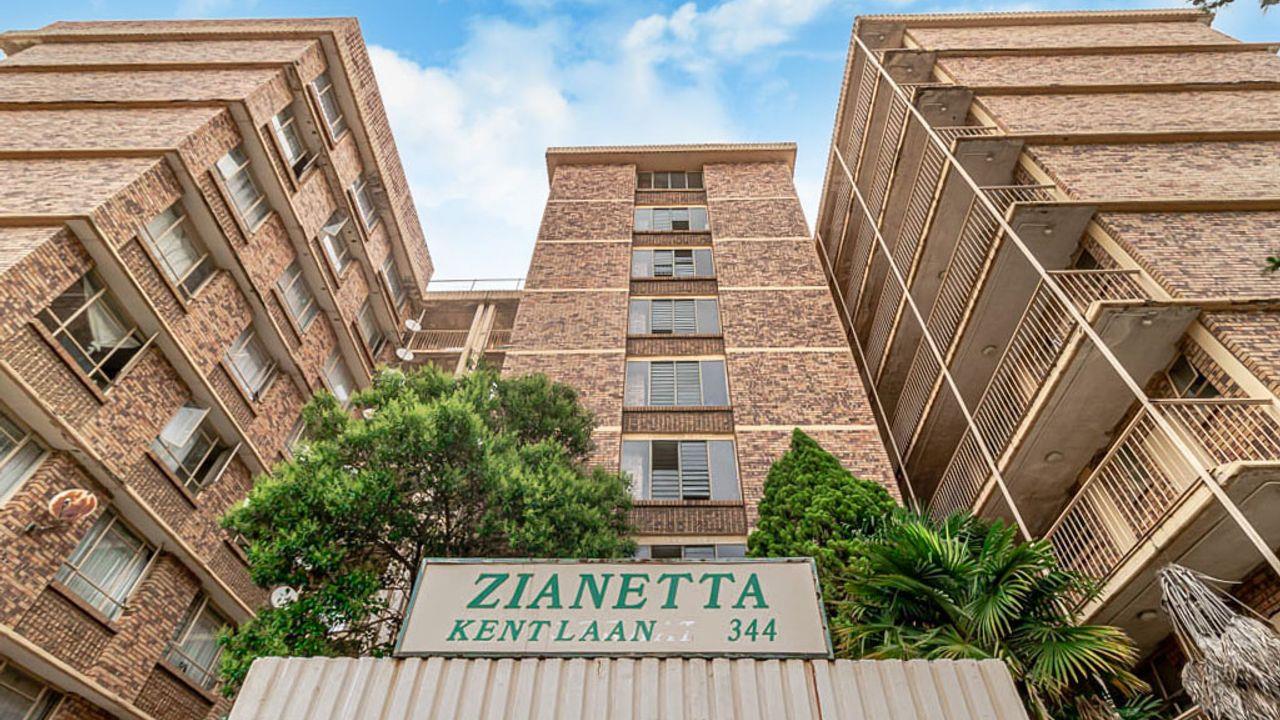 2 Bedroom Apartment / flat for sale in Ferndale 344 Kent Avenue P24