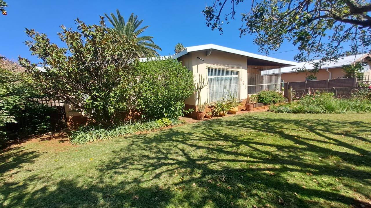 4 Bedroom House for sale in Silverton P24114311639