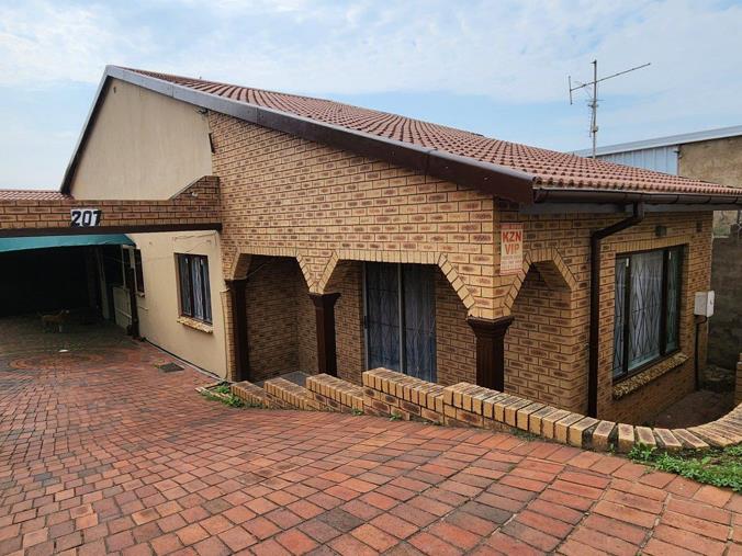 3 Bedroom House for Sale in Shastri Park