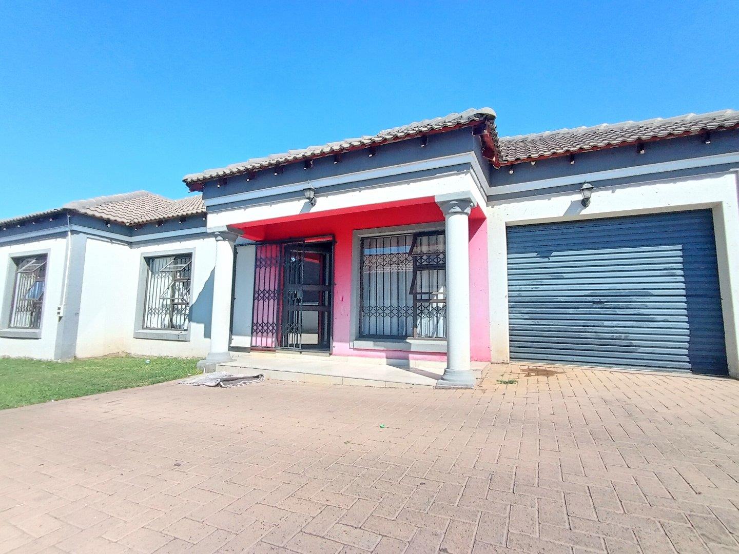 5 Bedroom House for sale in Reyno Ridge P24114312851