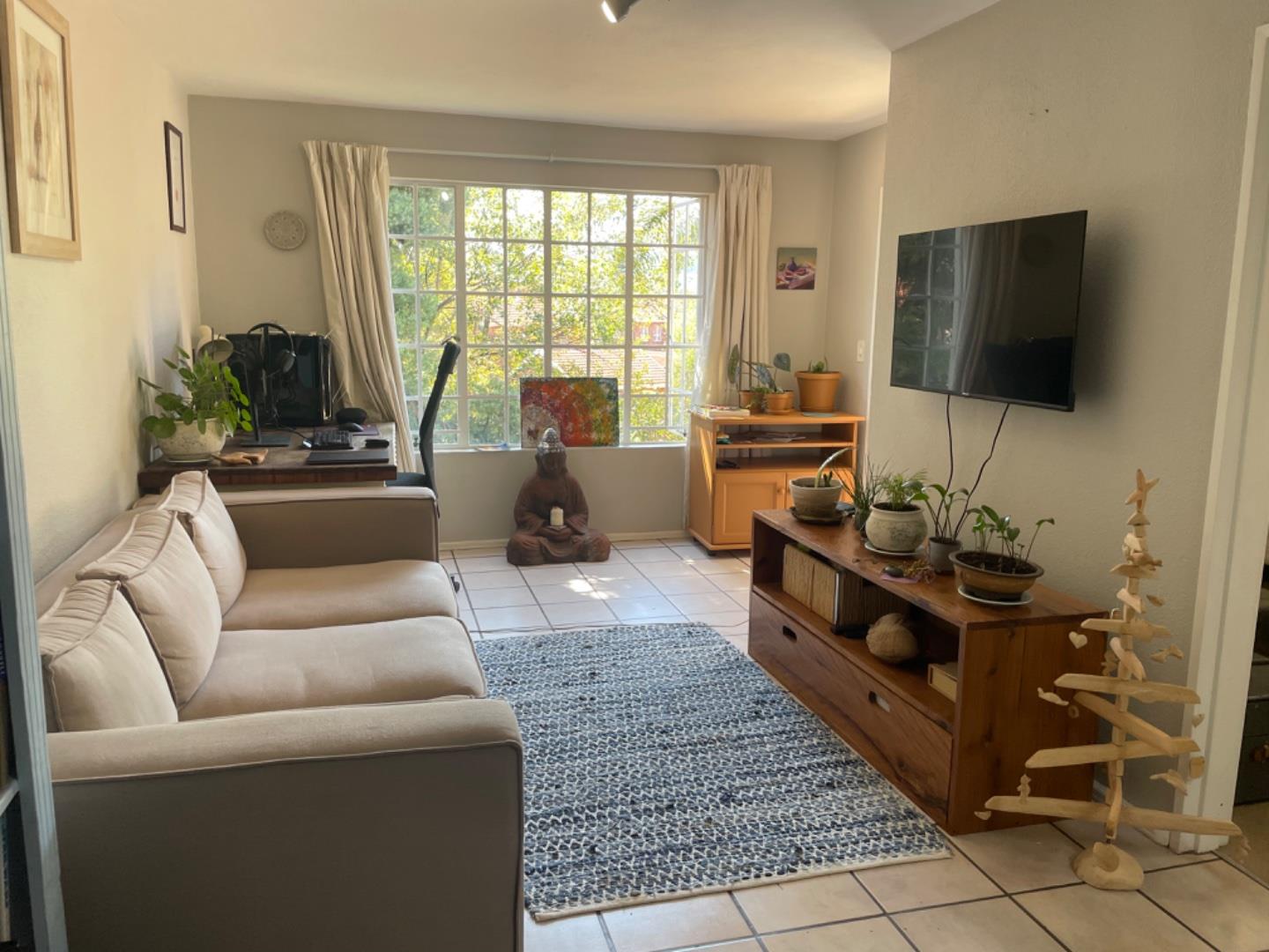 Monument Park Property Apartments / flats to rent in Monument Park