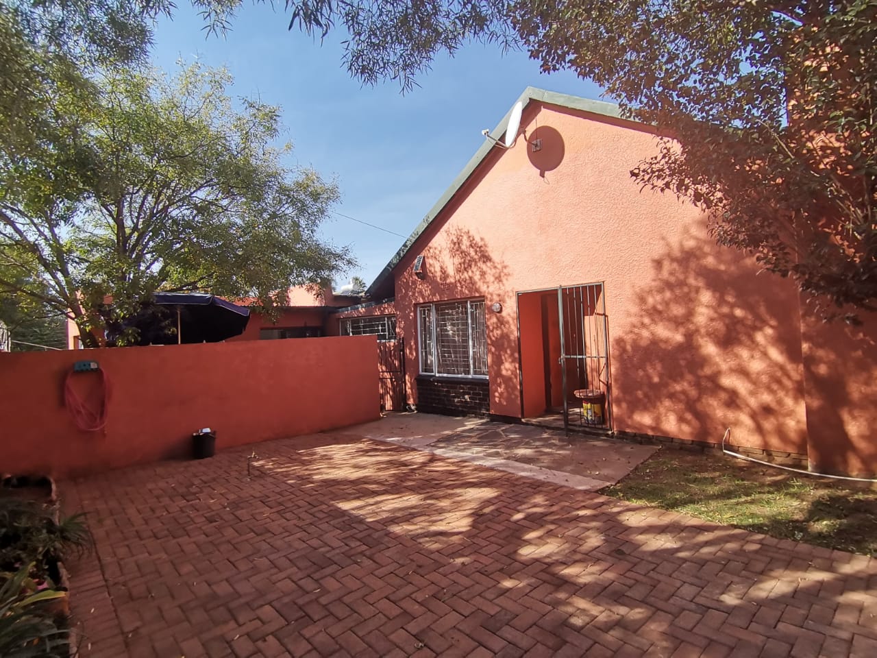 3 Bedroom House for sale in Witpoortjie 56 Adam Tas P24114314028