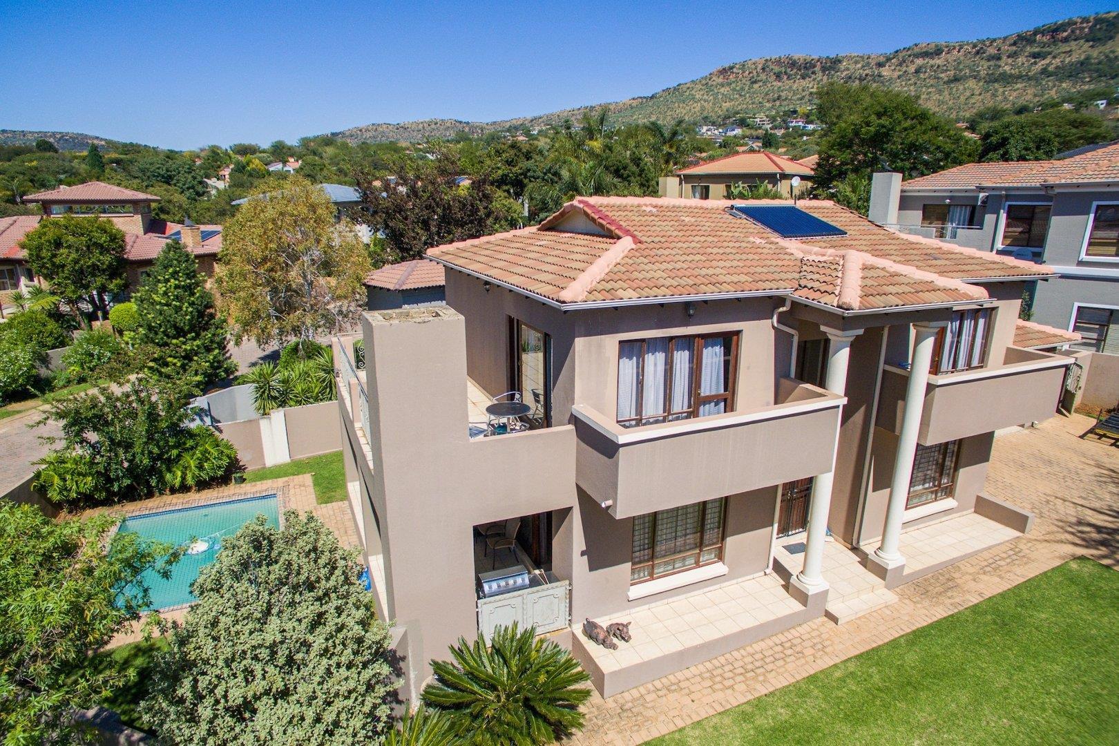 3 Bedroom House for sale in Featherbrooke Estate 77/1177 Lazy Cisticola Street P24114031761