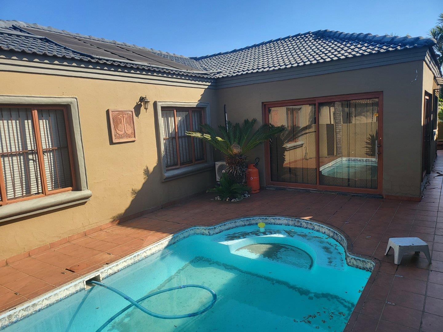 3 Bedroom House for sale in Beyers Park P24114314531