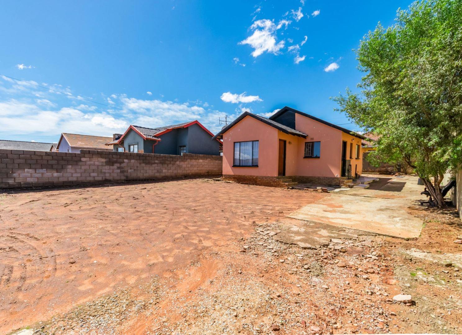 Kagiso, Krugersdorp Property Houses for sale in Kagiso, Krugersdorp