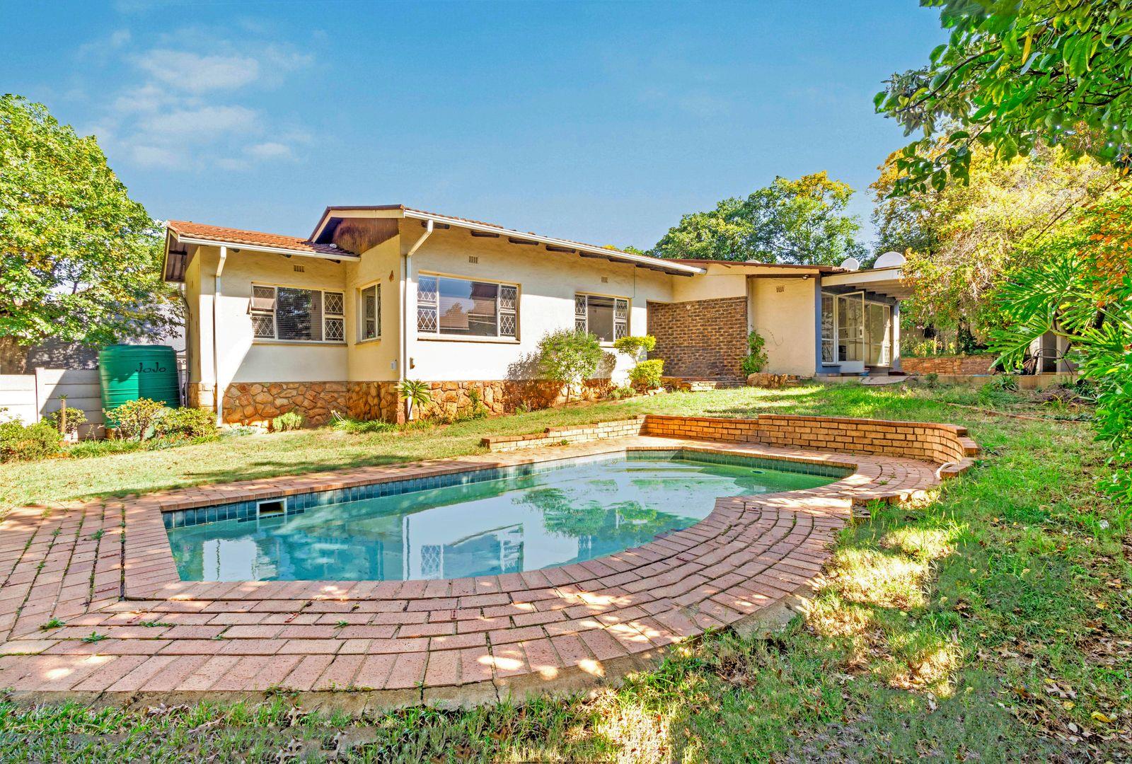 3 Bedroom House for sale in Blairgowrie P24114316470