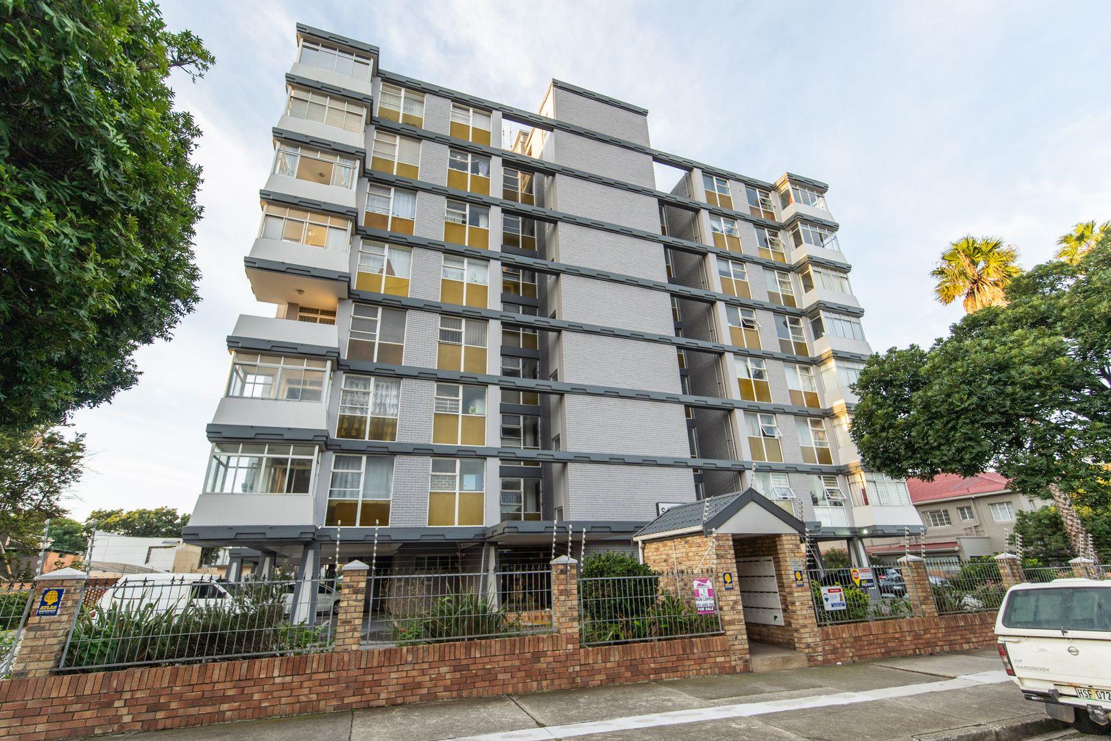 2 Bedroom Apartment / flat for sale in Richmond Hill 202 Salbern, 33