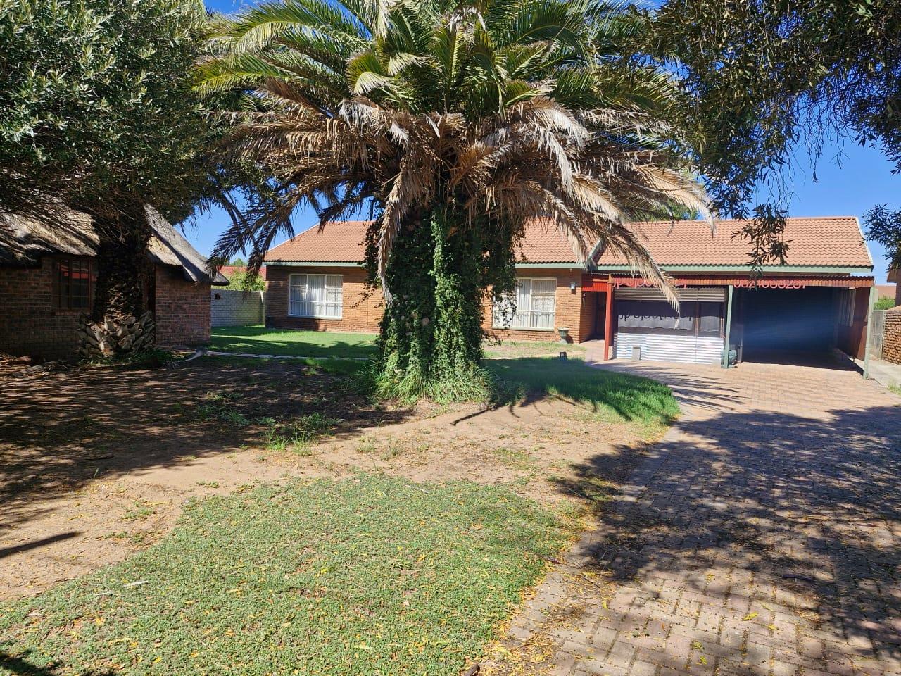 3 Bedroom House for sale in Virginia Park P24114305978