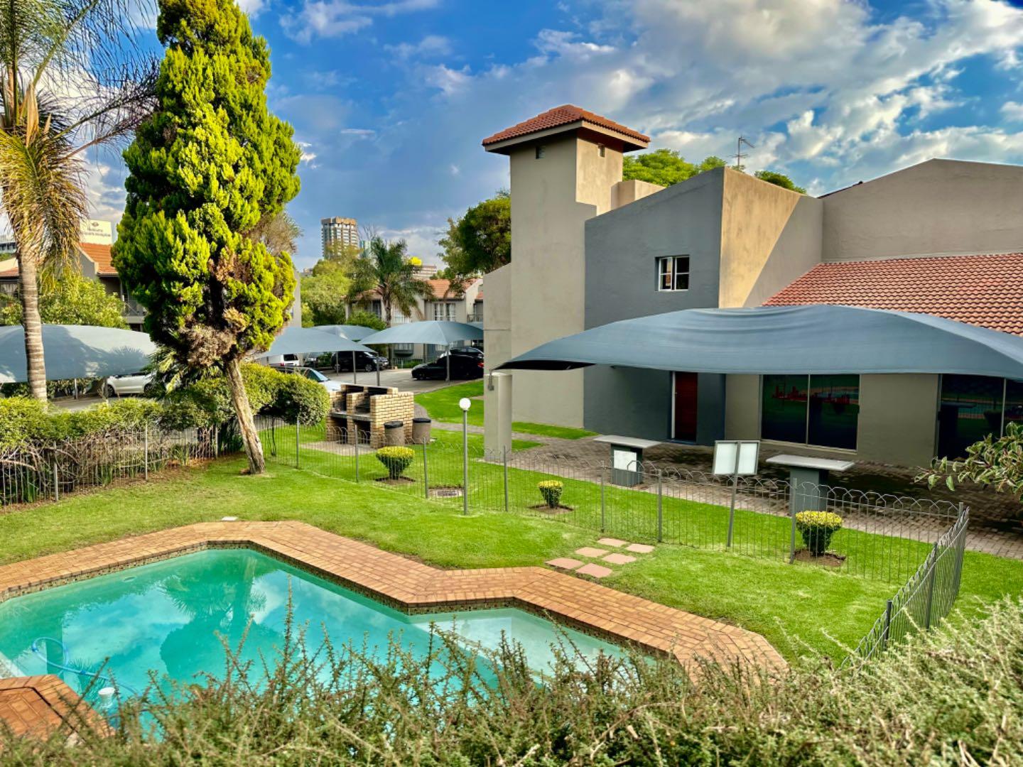 Melville, Johannesburg Property Townhouses for sale in Melville