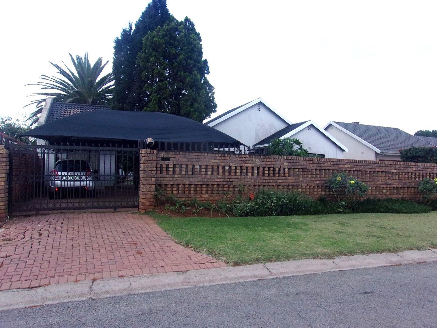 Roodekop Property Houses for sale in Roodekop