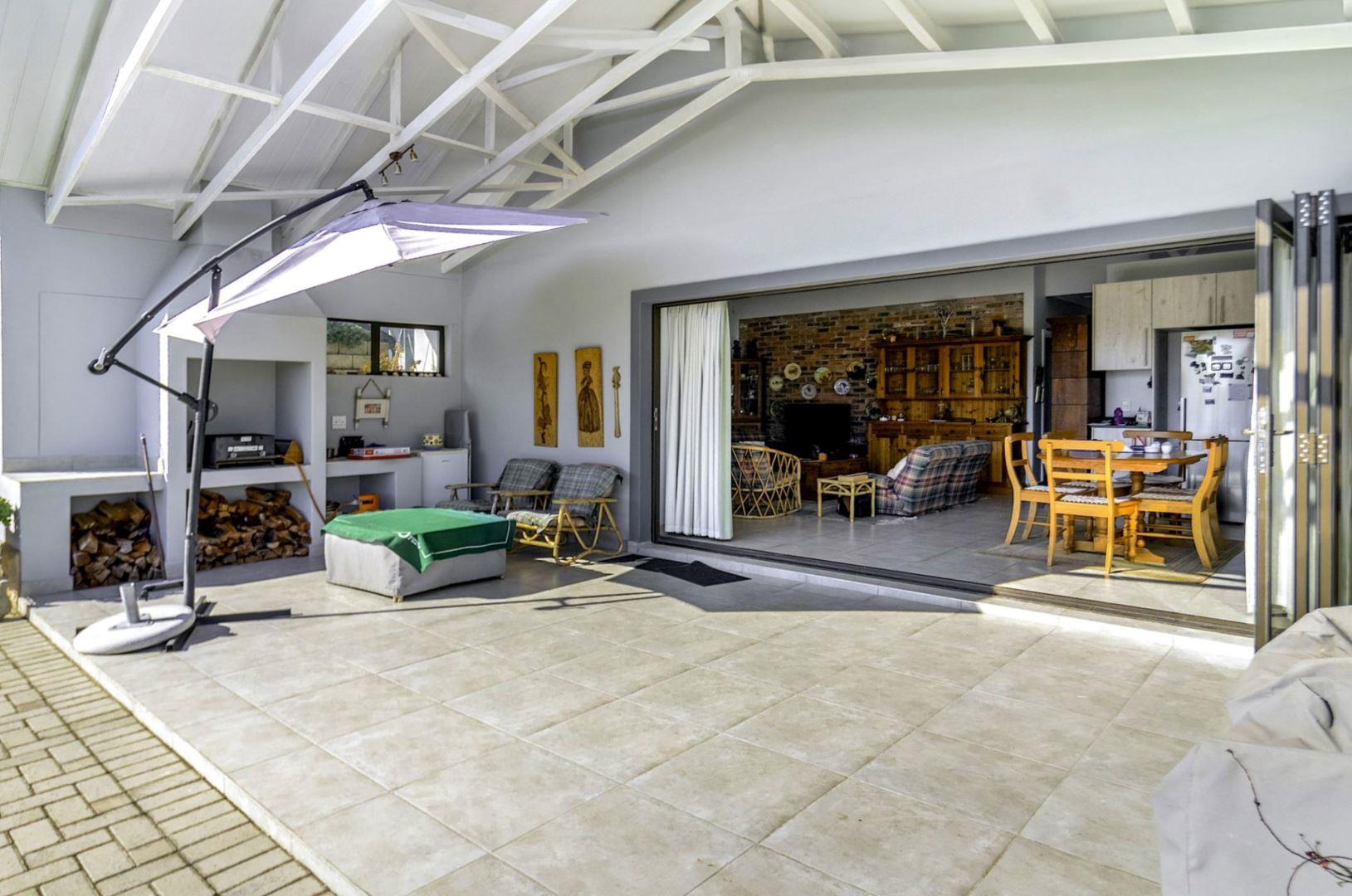 2 Bedroom House for sale in Sedgefield Central 3552 Bushbuck Str