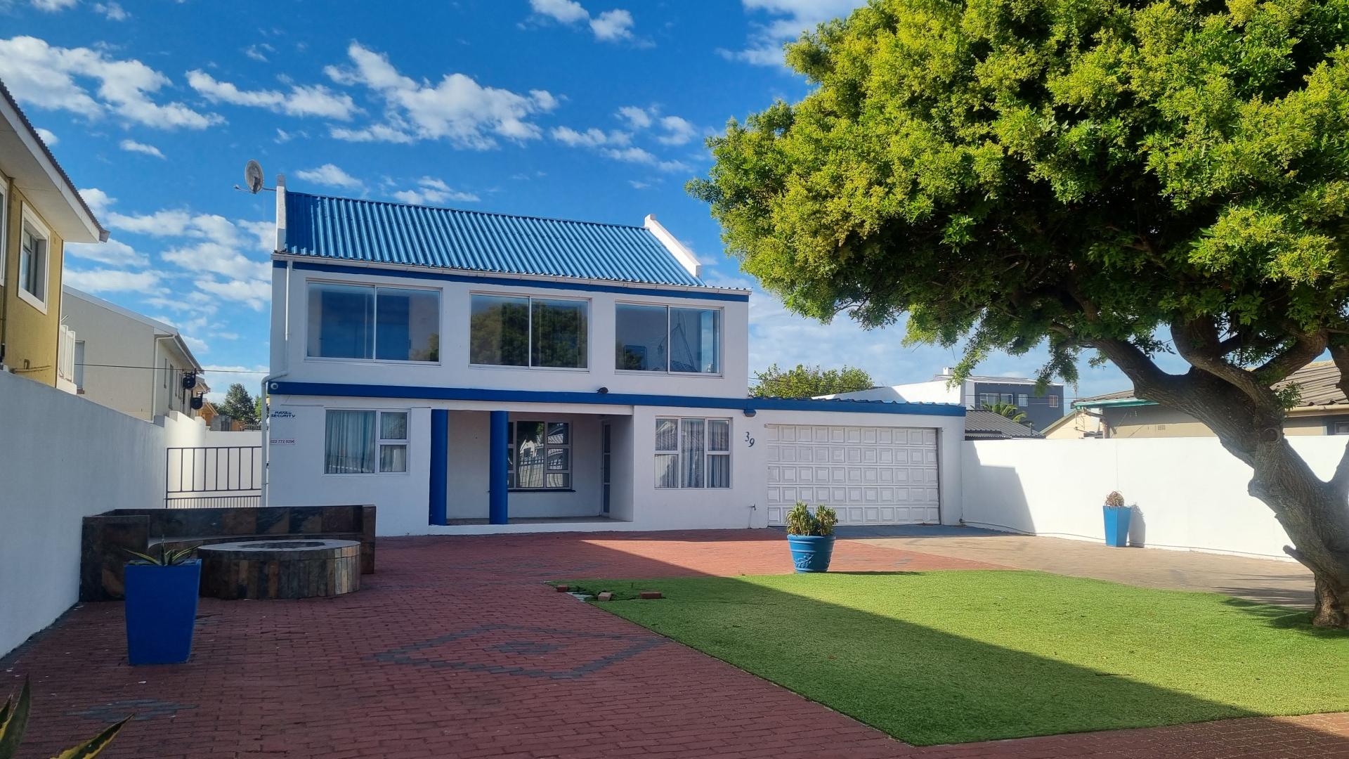 Middedorp, Langebaan Property Property and houses for sale in