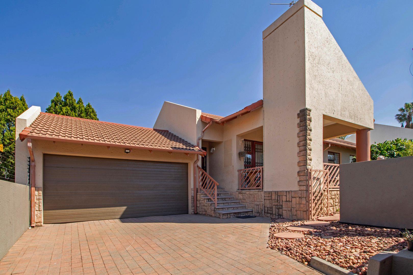 Sundowner Property Houses for sale in Sundowner