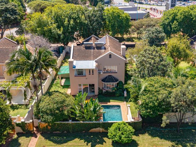 4 Bedroom House for Sale in Borrowdale