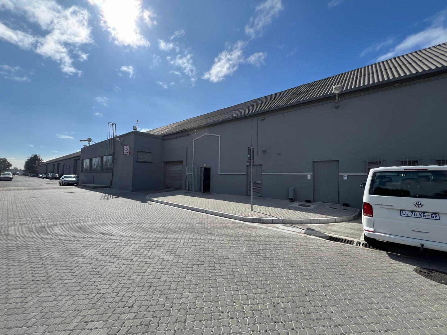 Industrial property to rent in Blackheath Industrial 5 Range Road