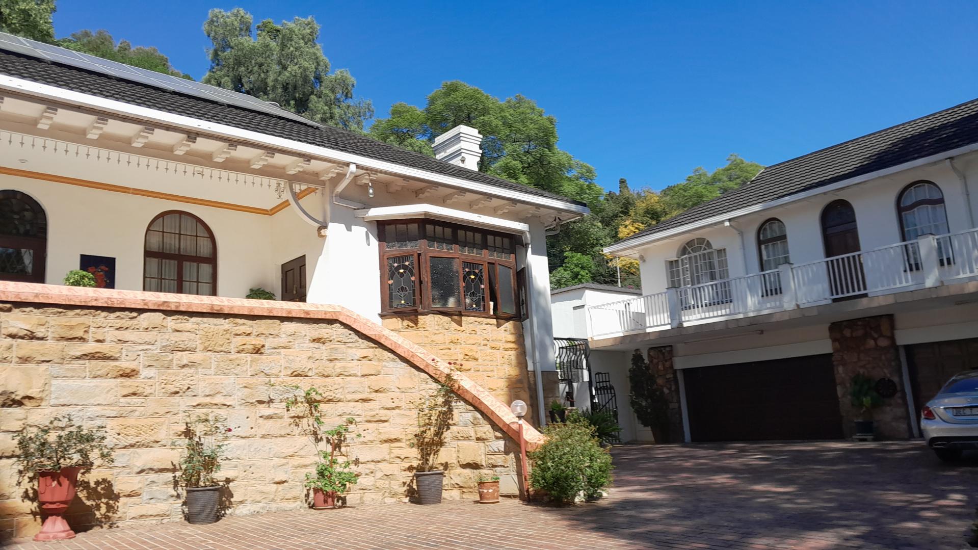 Parktown, Johannesburg Property Apartments / flats to rent in Parktown, Johannesburg