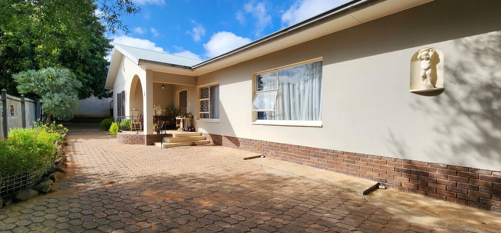 Property and houses for sale in Cradock Cradock Property