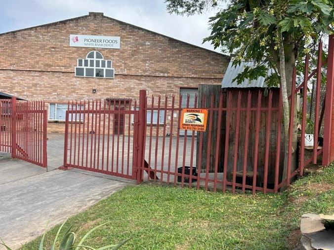 Industrial Property to Rent in White River Central