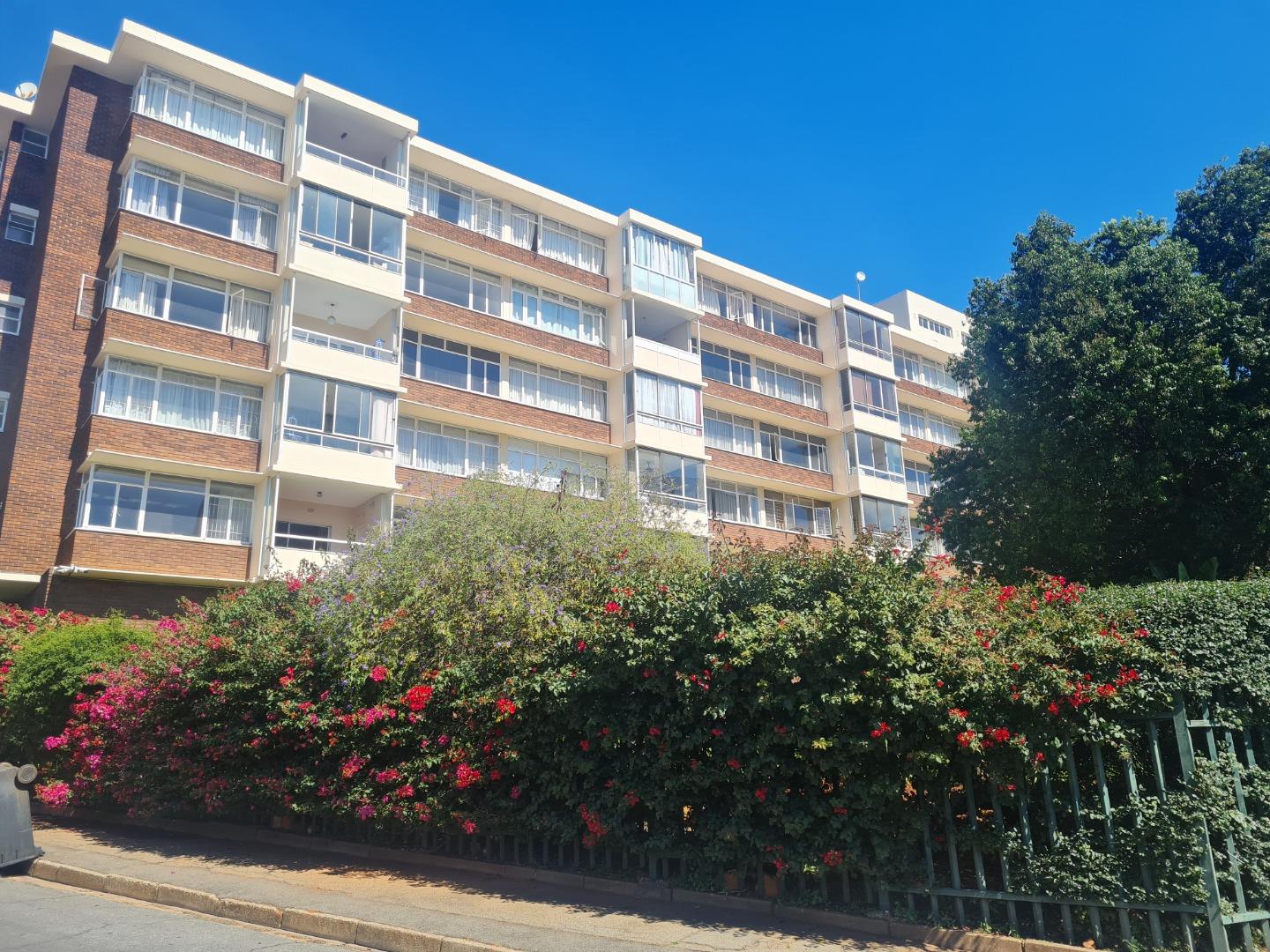 2 Bedroom Apartment / flat for sale in Killarney 34 Ss Greenhills, 9