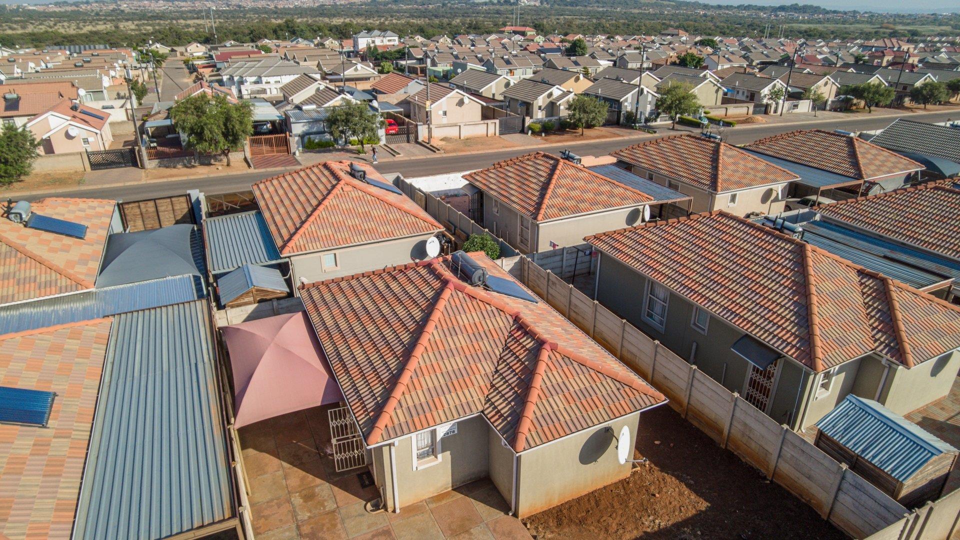 3 Bedroom House for sale in Rosslyn P24114290704