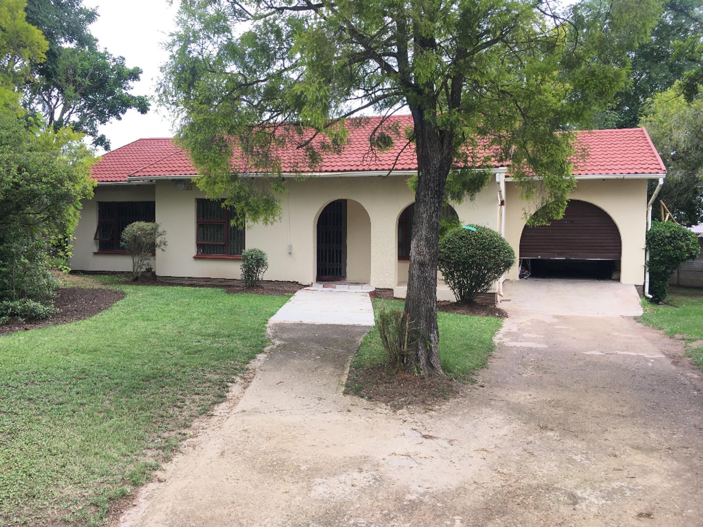 Southridge Park Property Property and houses to rent in Southridge