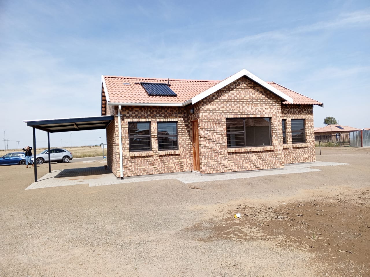 2 Bedroom House for sale in Hillside View P24114326337