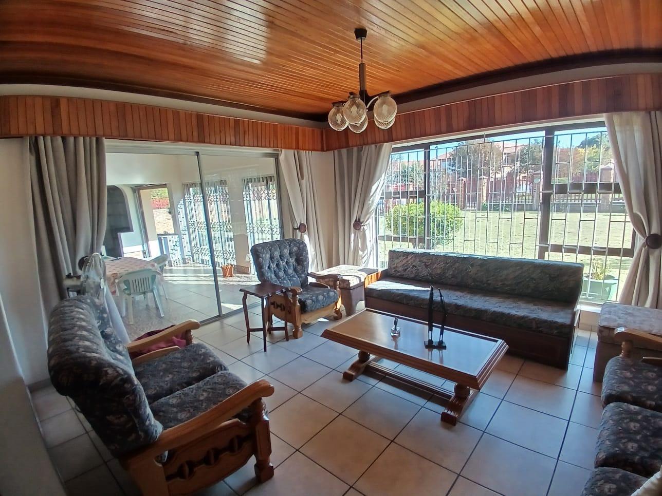 4 Bedroom House for sale in Ferryvale P24114326758