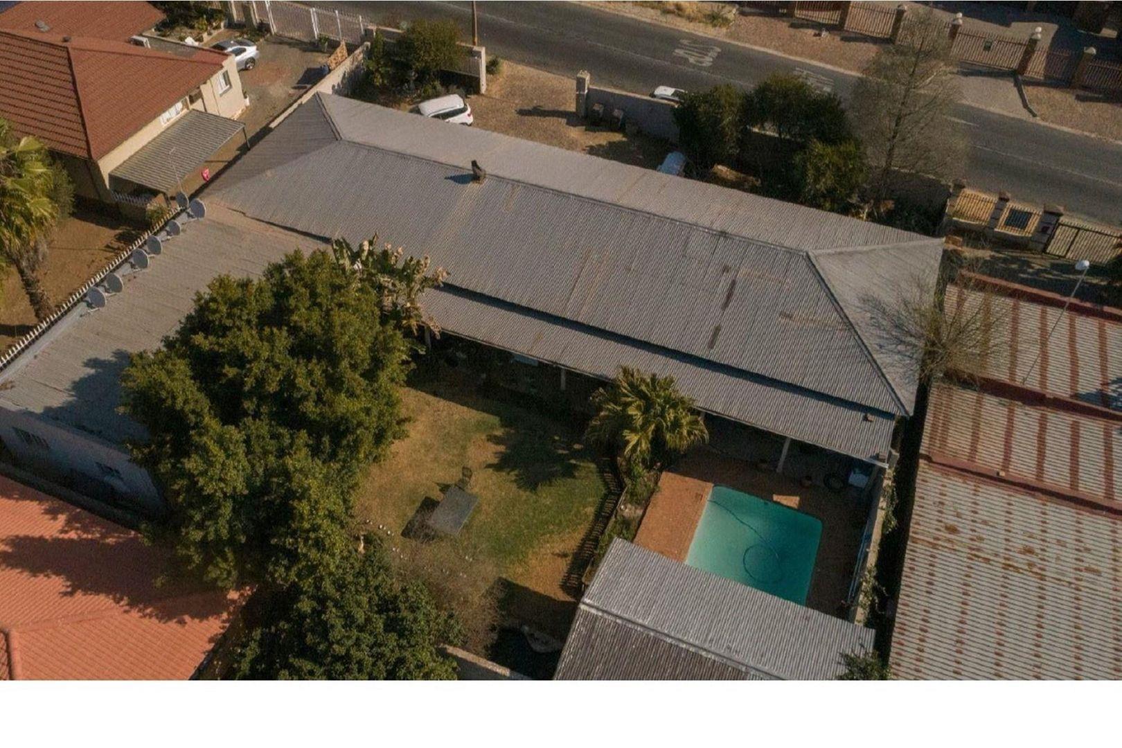 Dowerglen Property Property and houses for sale in Dowerglen