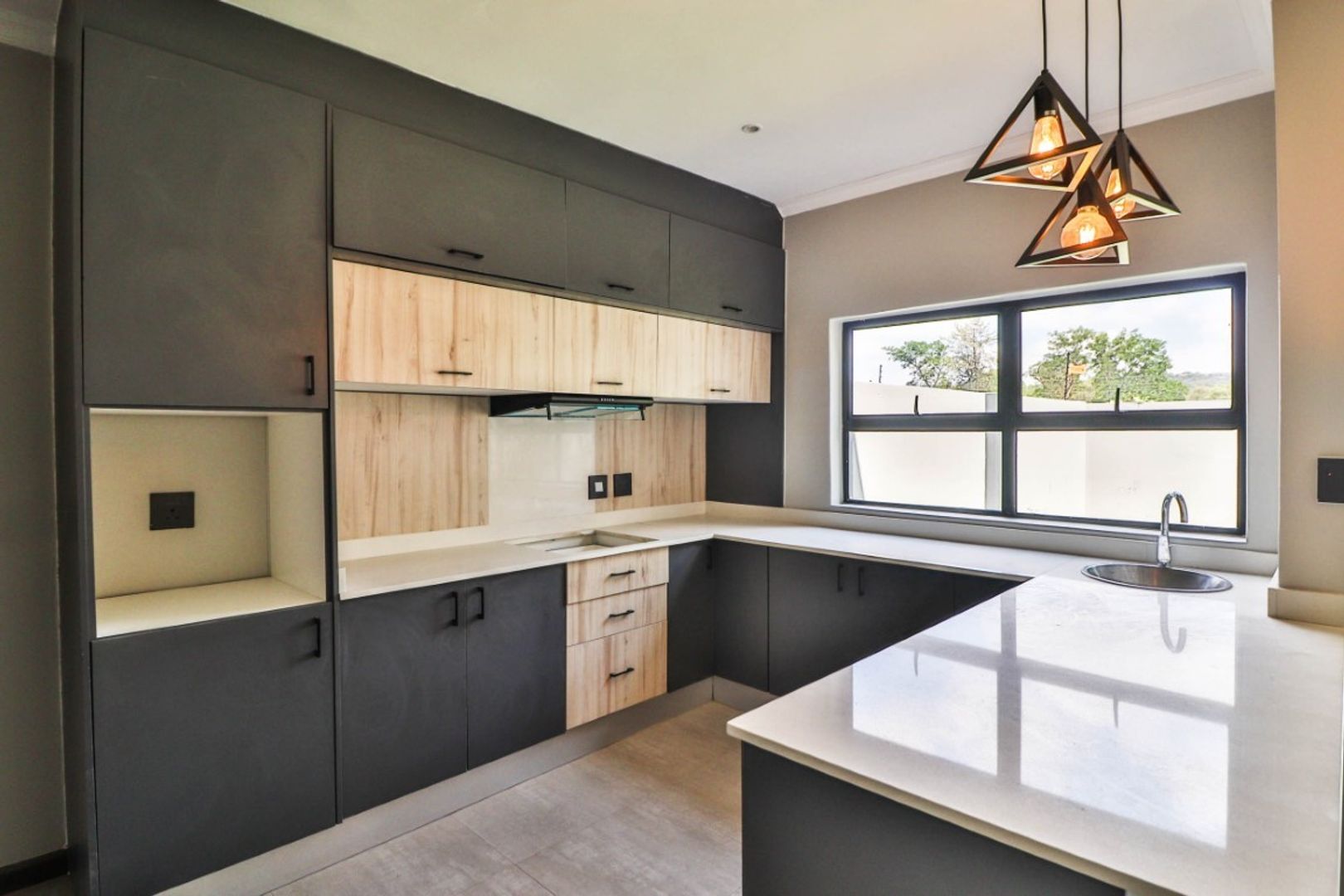 3 Bedroom Townhouse for sale in Bryanston 111 Azalea, 347 Bryanston