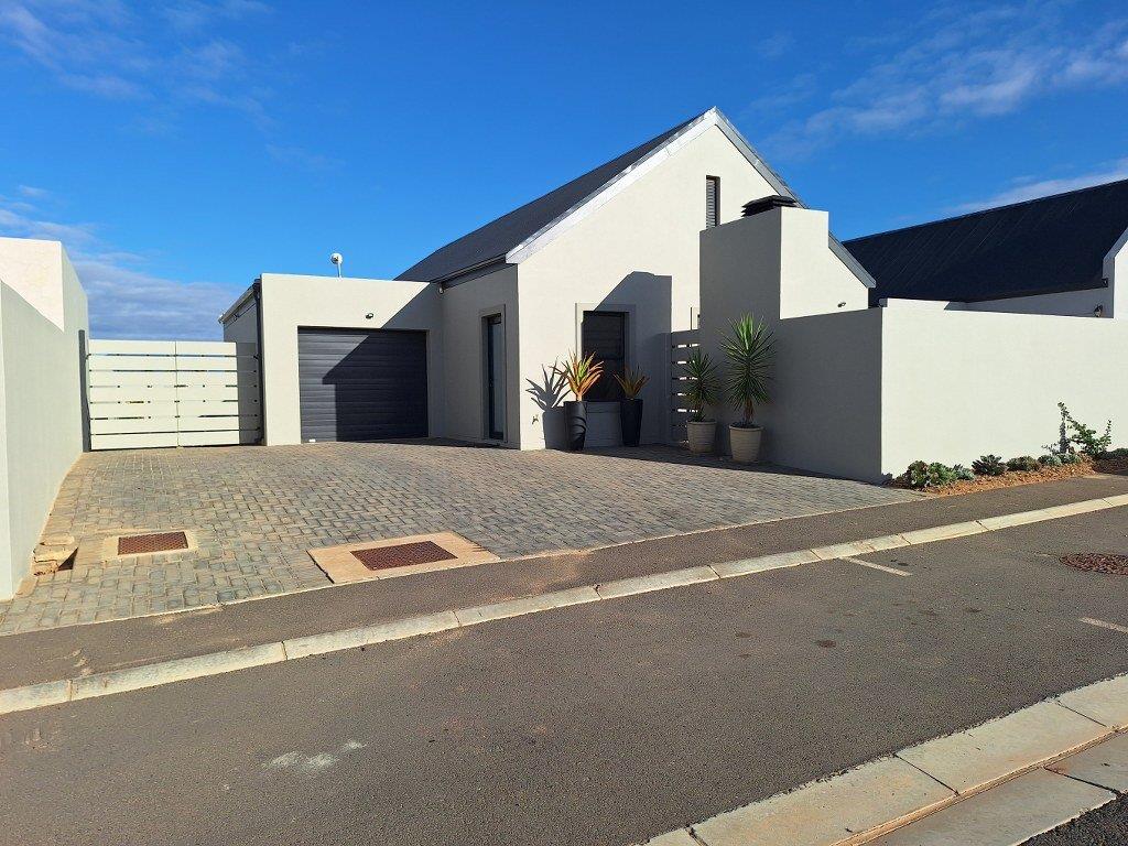 2 Bedroom House for sale in Altona 15 Wild Almond Street P24114329752