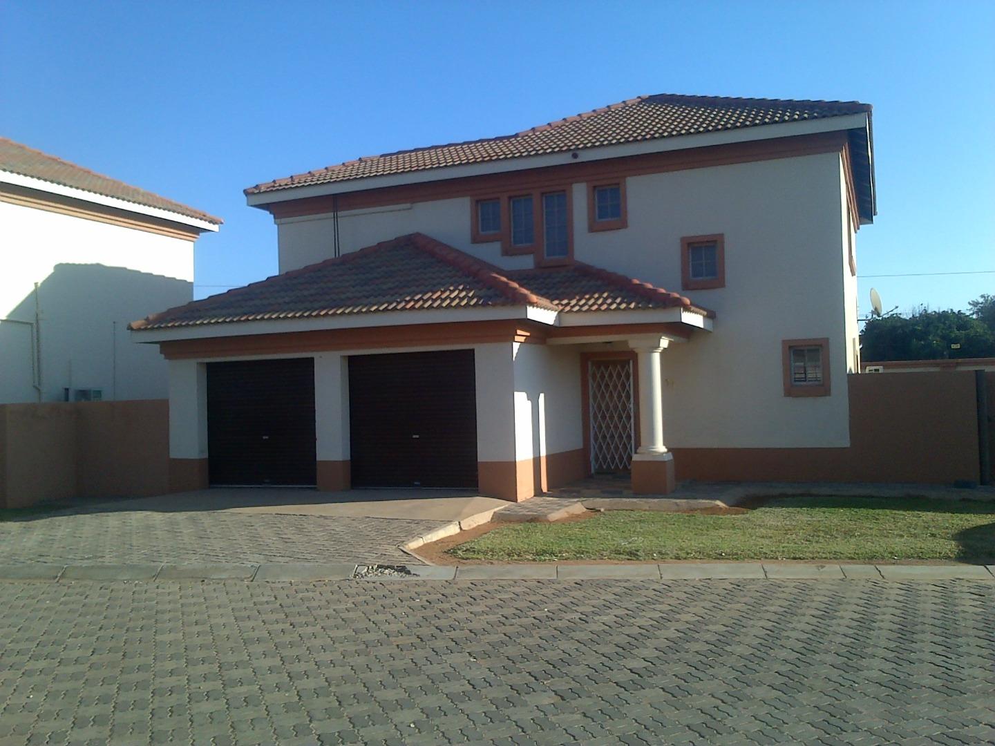 3 Bedroom House for sale in Lephalale P24114329890