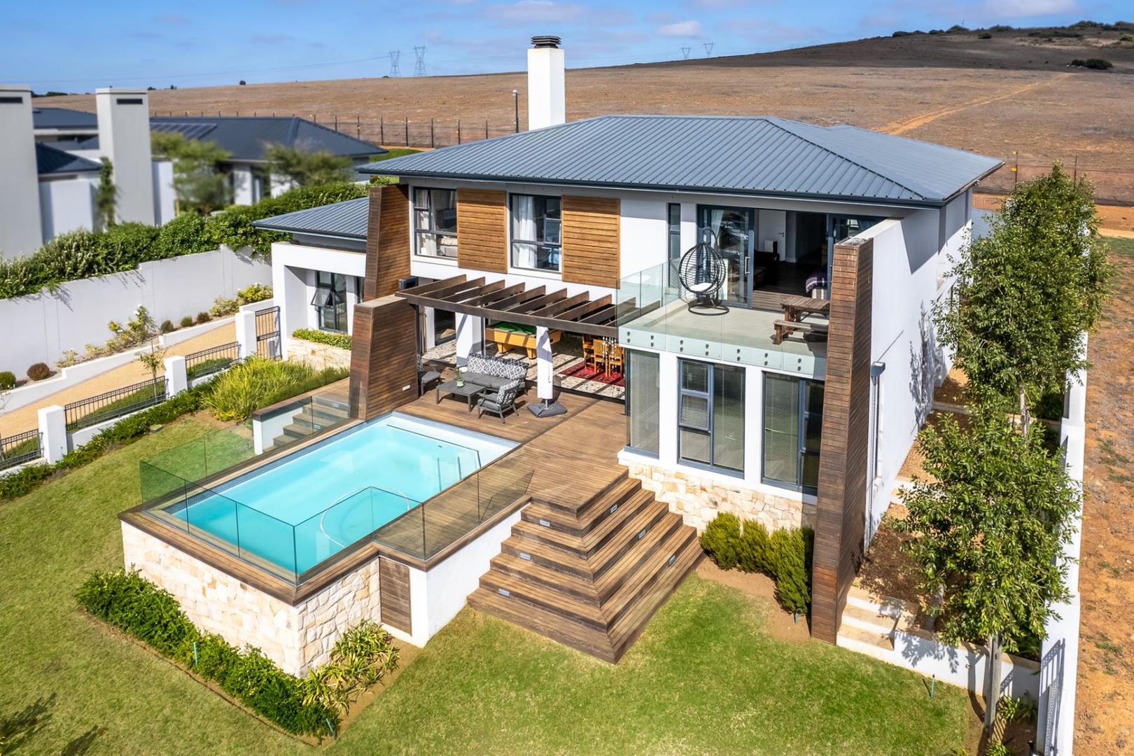 4 Bedroom House for sale in Clara Anna Fontein P24112716846